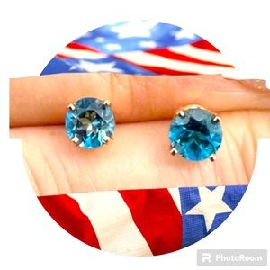 14 karat Gold Tanzanite earrings